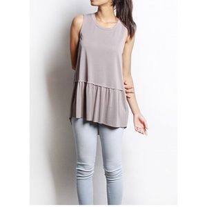 NWOT Mod Ref Sleeveless Peplum Style Top Mauve Size Small Super Soft Flattering